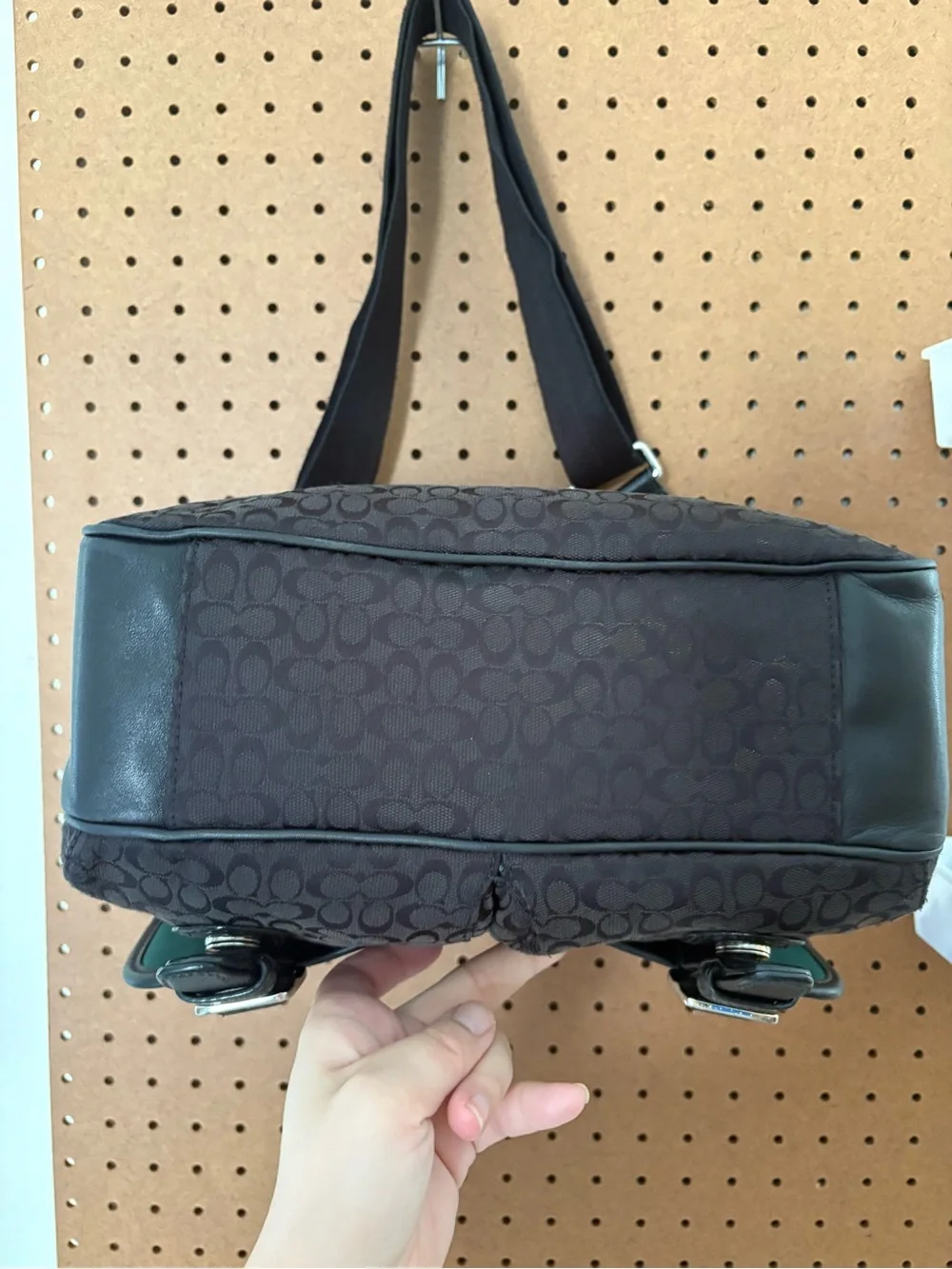 Genuine Coach Signature Jacquard Black Canvas Messenger Bag - Picture 5 of 8